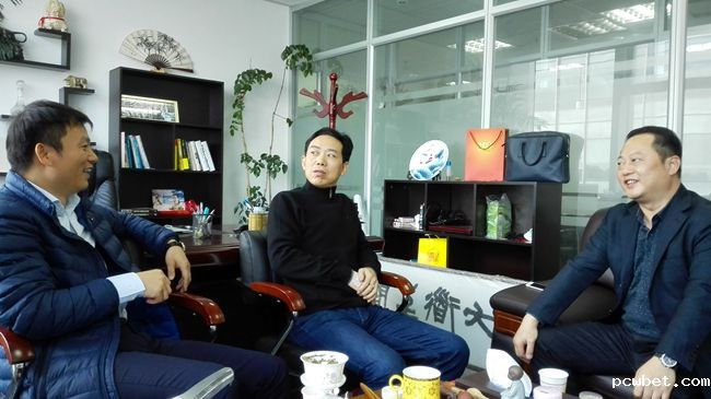 886034112054360626_副本